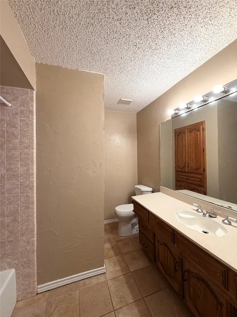 1238 Richland Oaks Drive Richardson TX 75081