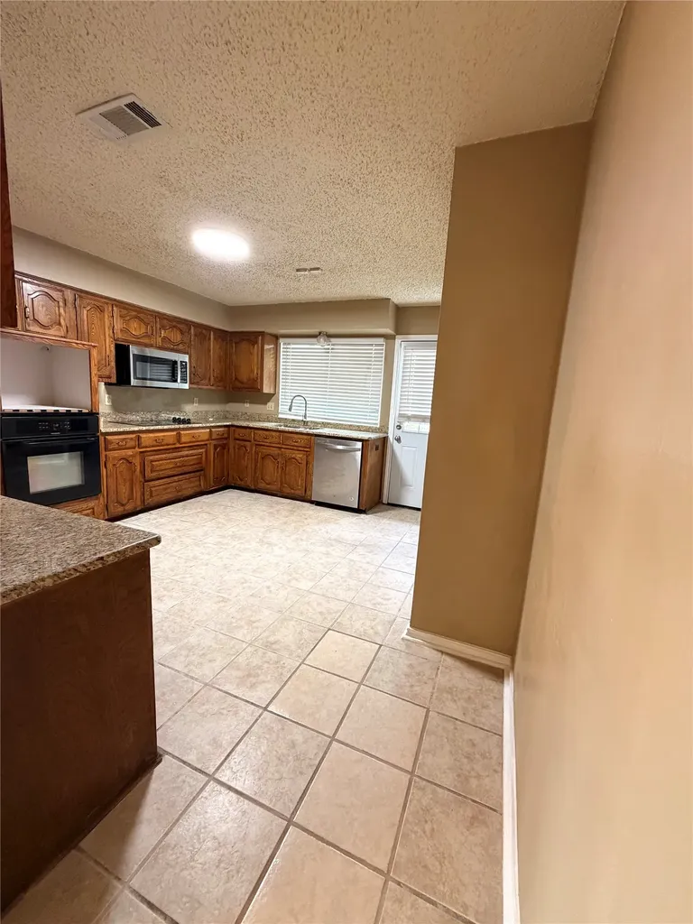 1238 Richland Oaks Drive Richardson TX 75081