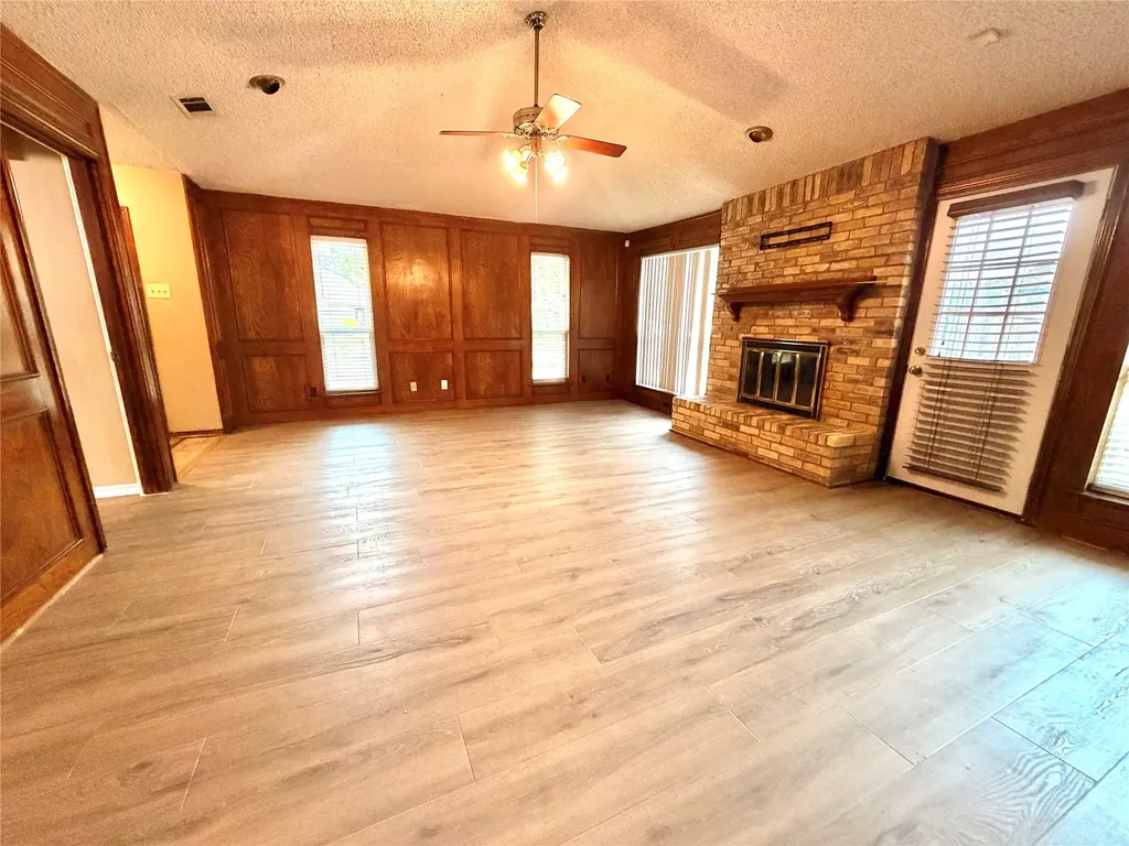 1238 Richland Oaks Drive Richardson TX 75081