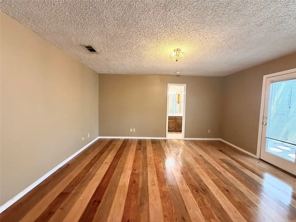 1238 Richland Oaks Drive Richardson TX 75081