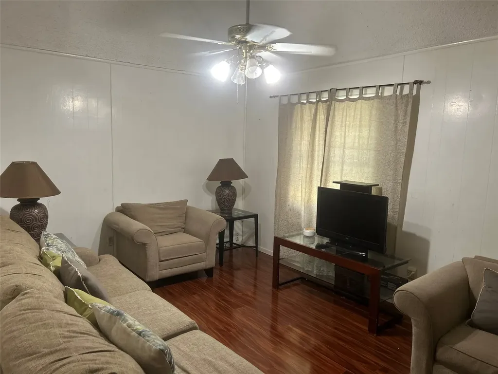 3338 Ingersoll Street Dallas TX 75212