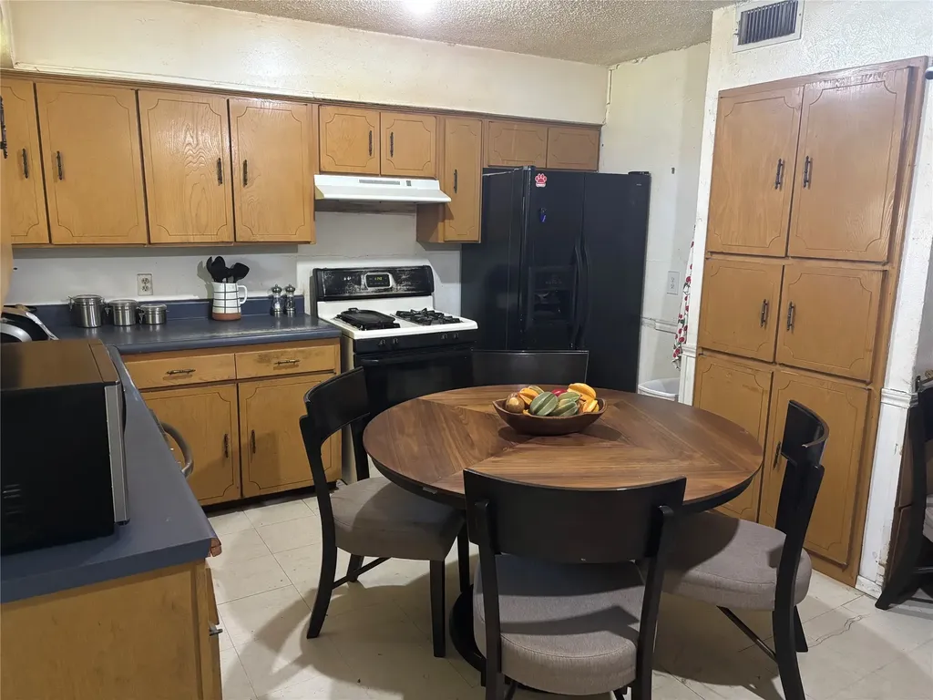 3338 Ingersoll Street Dallas TX 75212