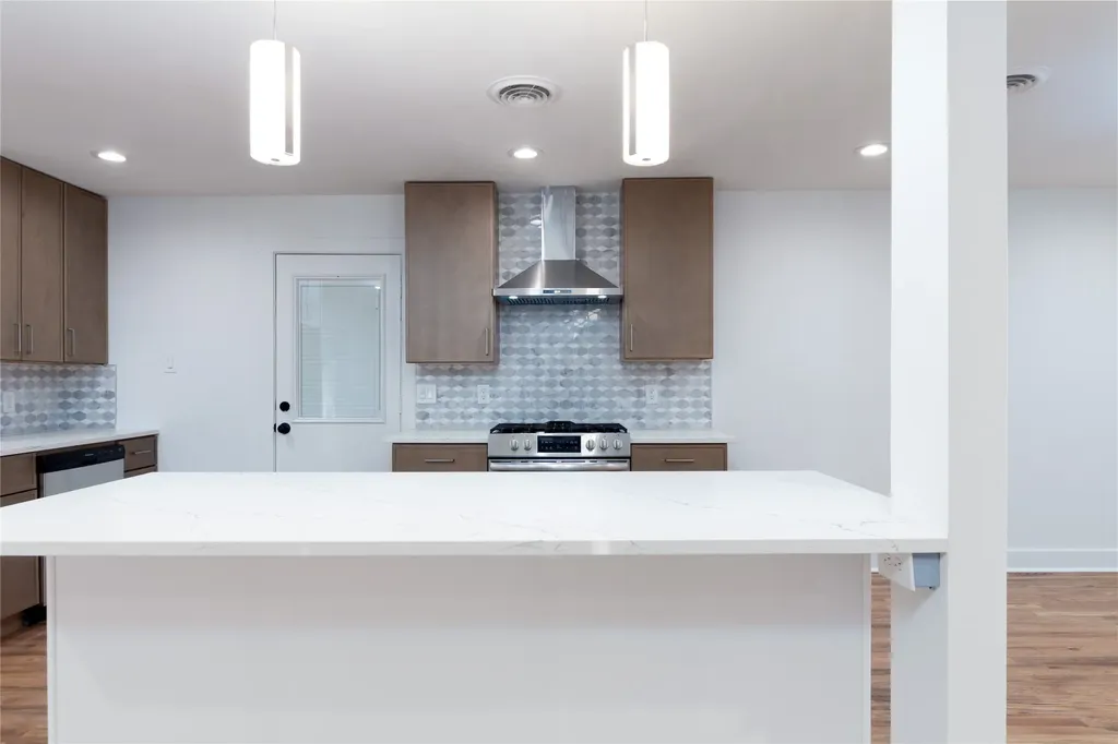 1241 Stevens Ridge Drive Dallas TX 75211