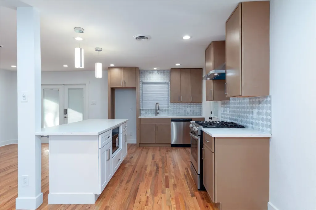 1241 Stevens Ridge Drive Dallas TX 75211