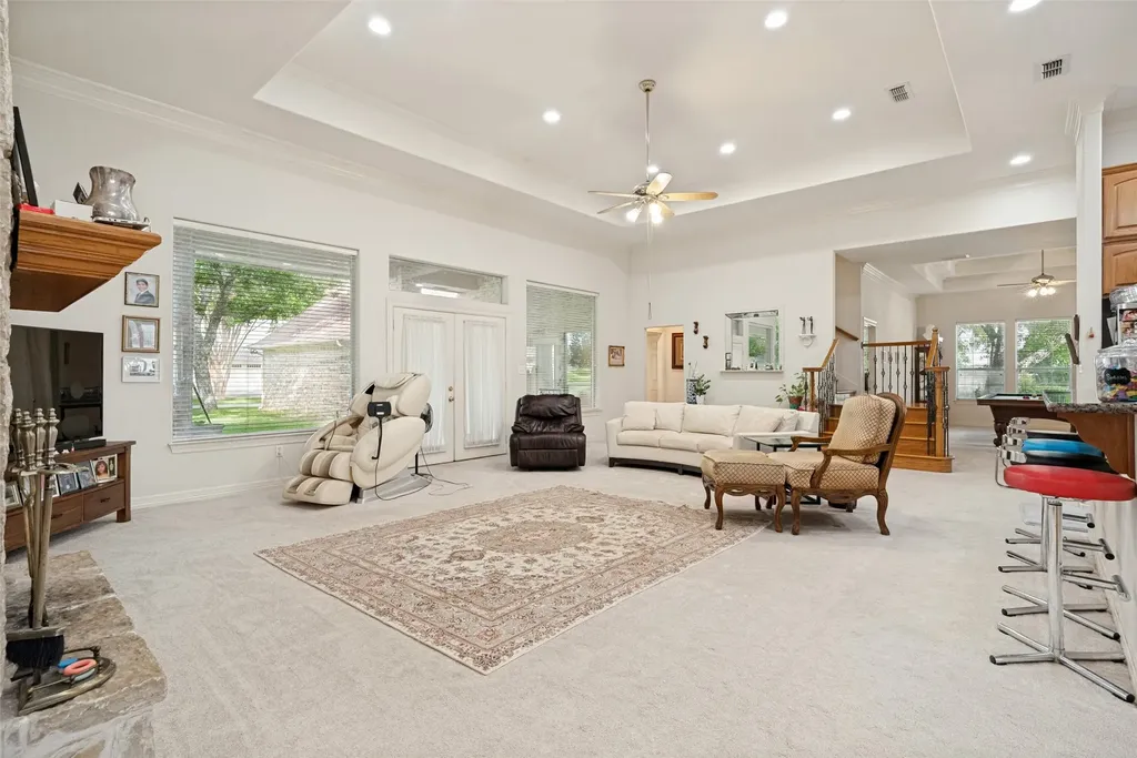9709 Divot Drive Granbury TX 76049