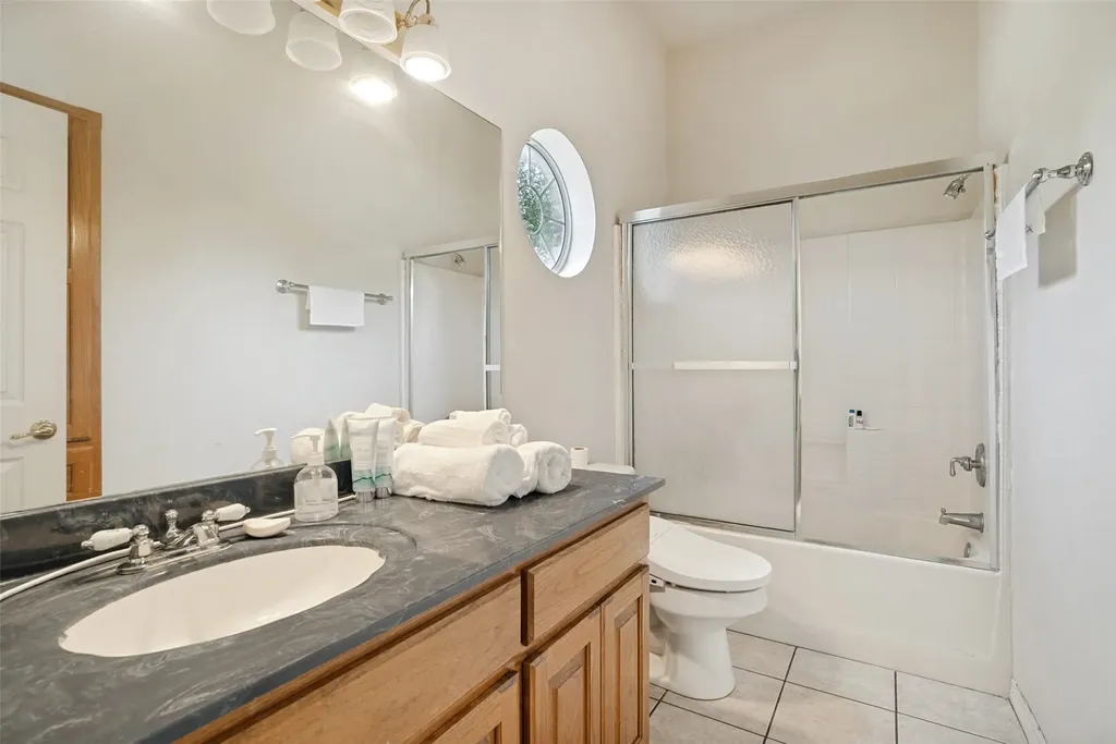 9709 Divot Drive Granbury TX 76049