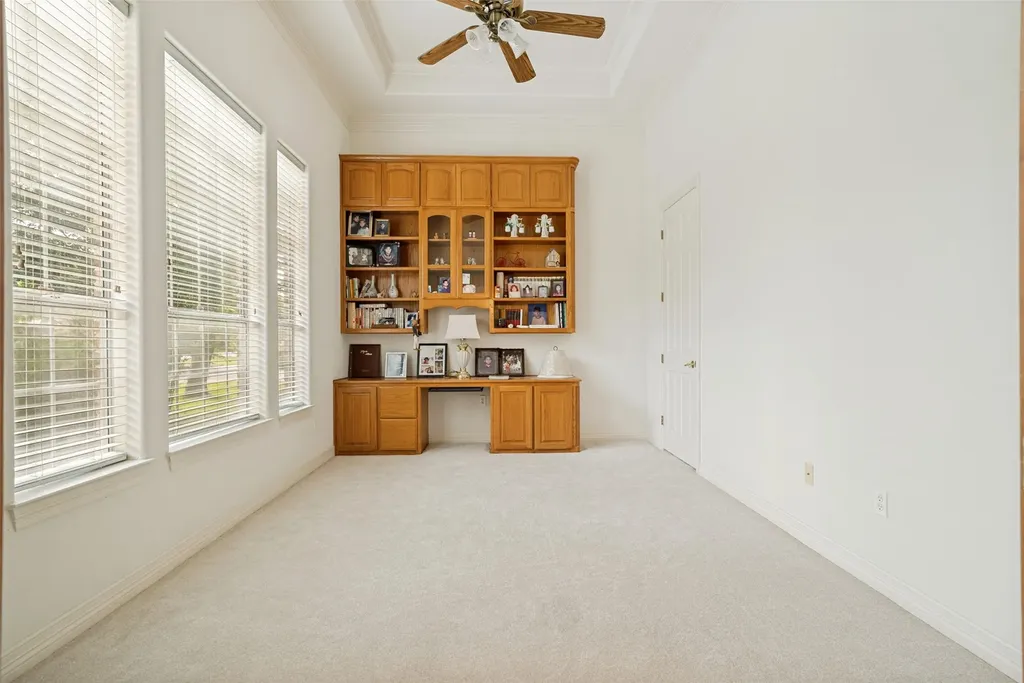 9709 Divot Drive Granbury TX 76049