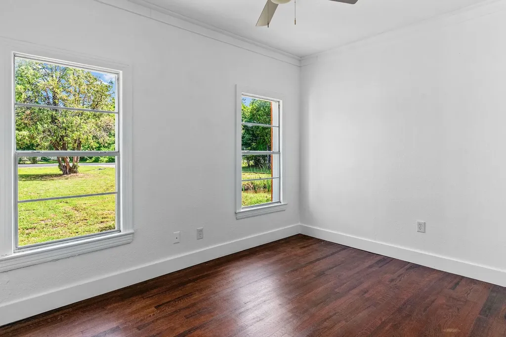 620 Forrester Street Greenville TX 75401