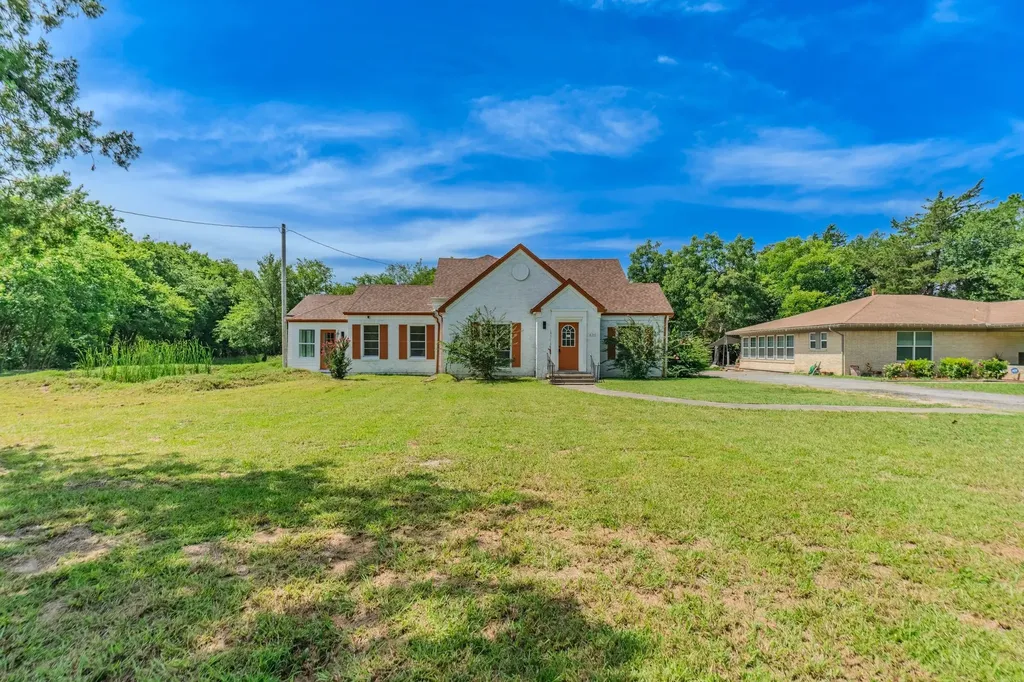 620 Forrester Street Greenville TX 75401