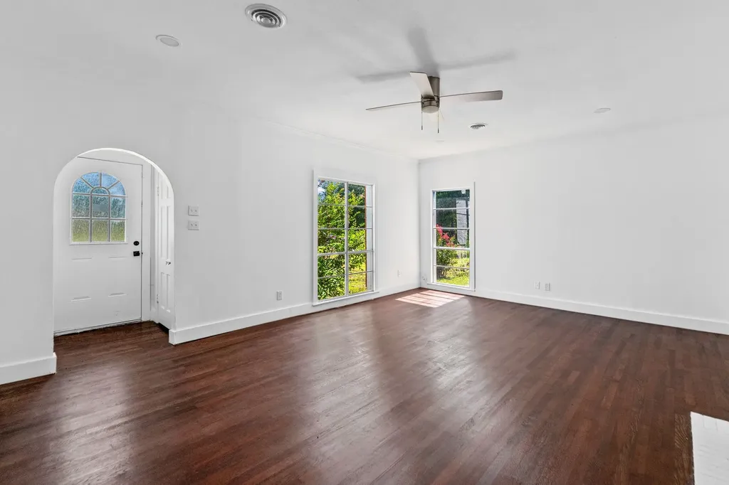 620 Forrester Street Greenville TX 75401