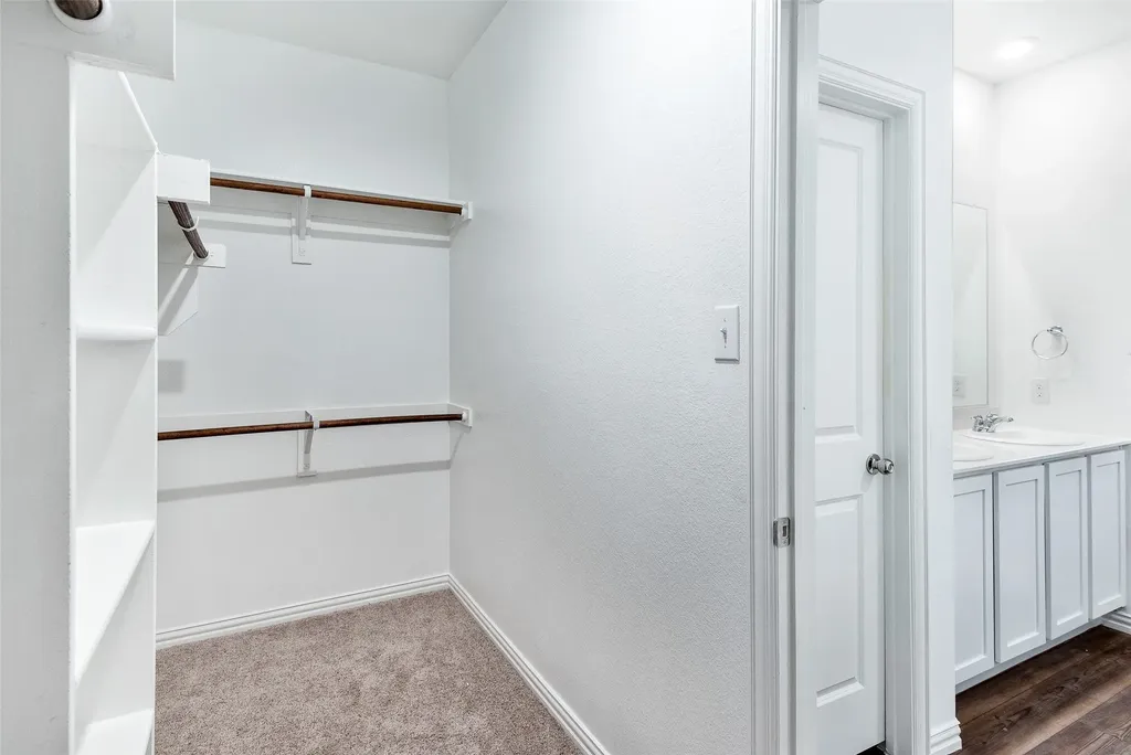 537 Robinson Way Fate TX 75189