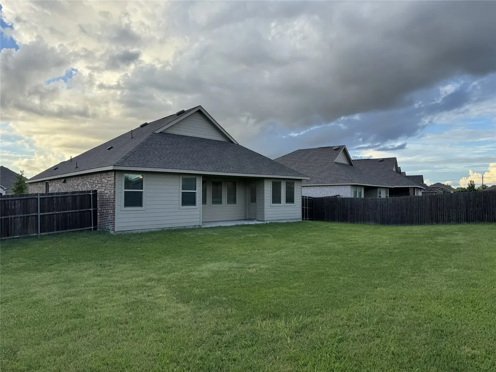 537 Robinson Way Fate TX 75189