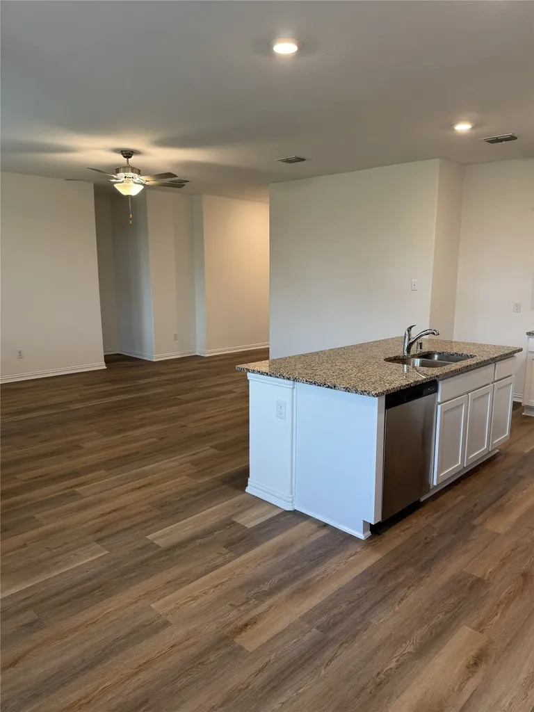 537 Robinson Way Fate TX 75189