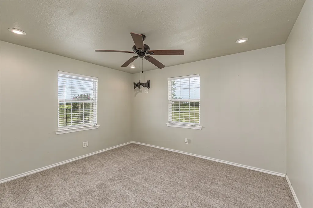2721 Fm 2649 Lone Oak TX 75453