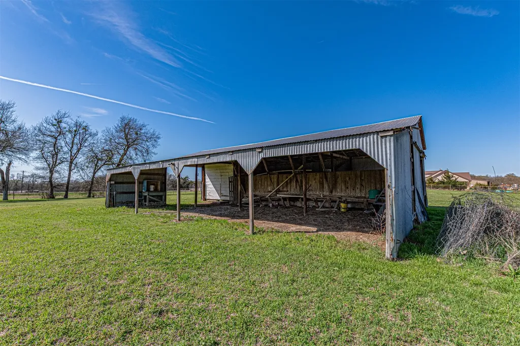 2721 Fm 2649 Lone Oak TX 75453