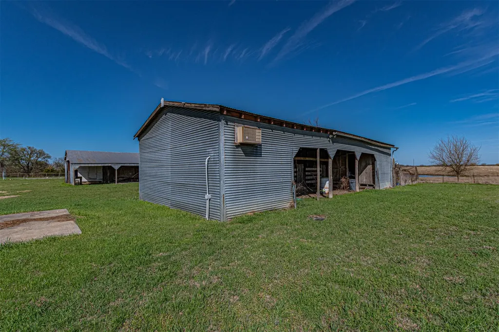 2721 Fm 2649 Lone Oak TX 75453
