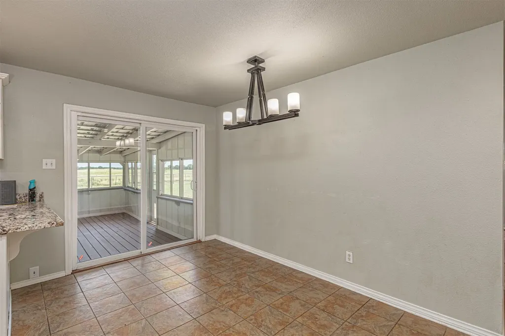 2721 Fm 2649 Lone Oak TX 75453