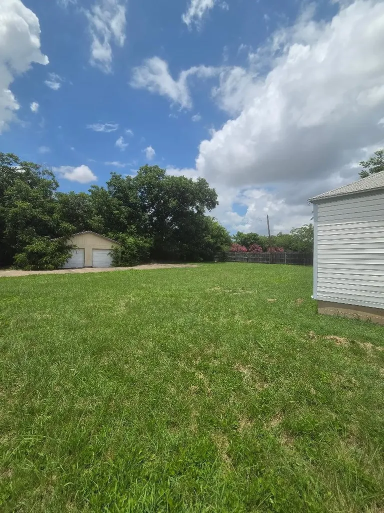 3217 Denton Highway Haltom City TX 76117