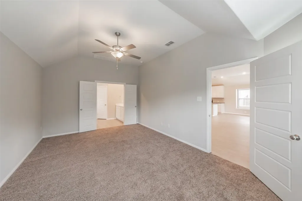1207 Putnam Street Mansfield TX 76063