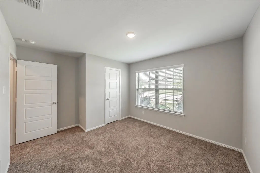 1207 Putnam Street Mansfield TX 76063
