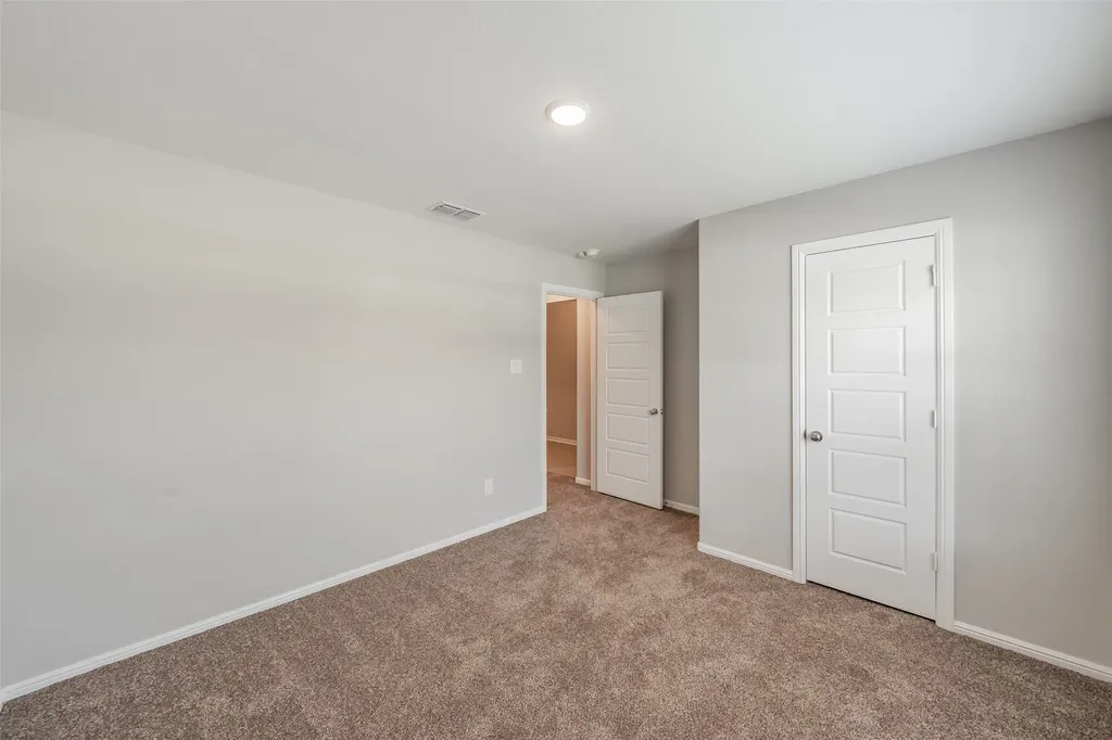 1207 Putnam Street Mansfield TX 76063