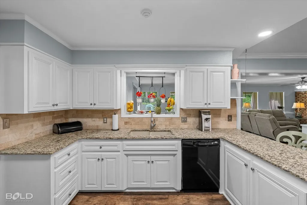10011 Trailridge Drive Shreveport LA 71106