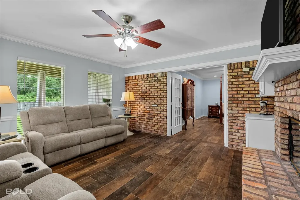 10011 Trailridge Drive Shreveport LA 71106