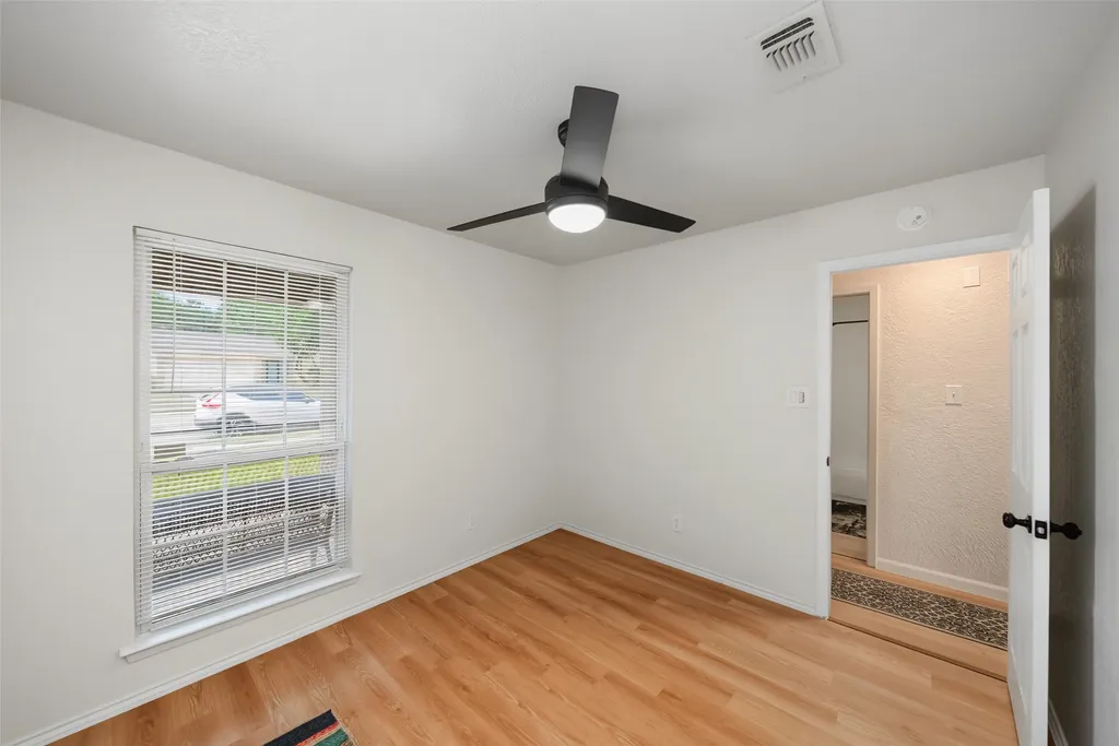 6245 Stardust Drive S Watauga TX 76148