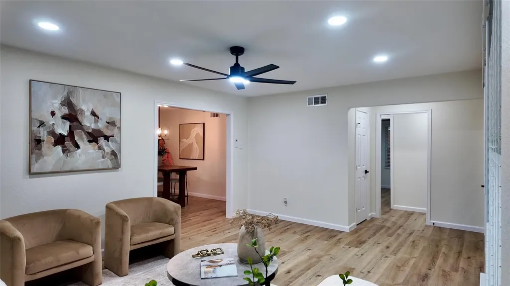 11343 Lippitt Dallas TX 75218