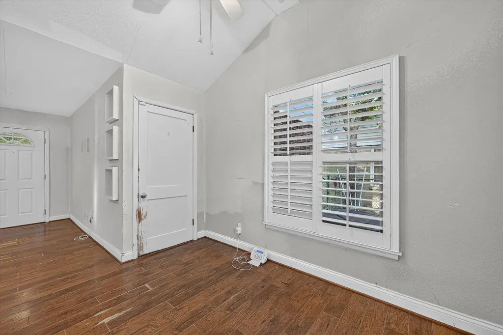 1613 Pat Drive Dallas TX 75228