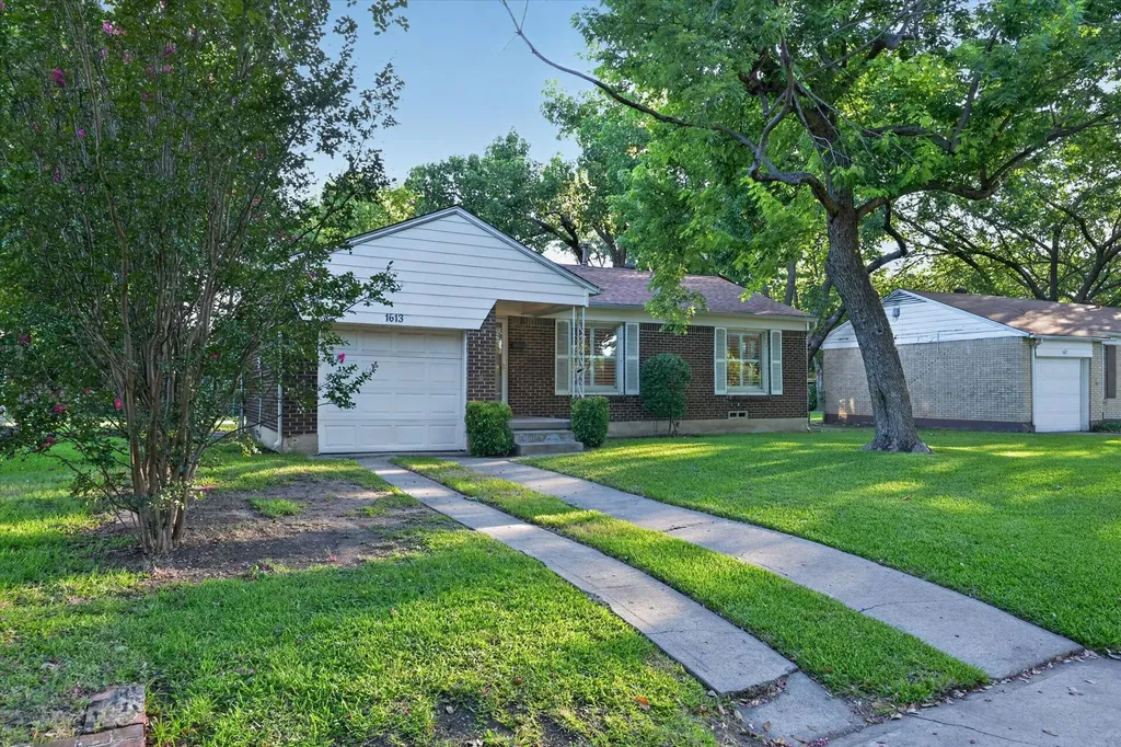 1613 Pat Drive Dallas TX 75228