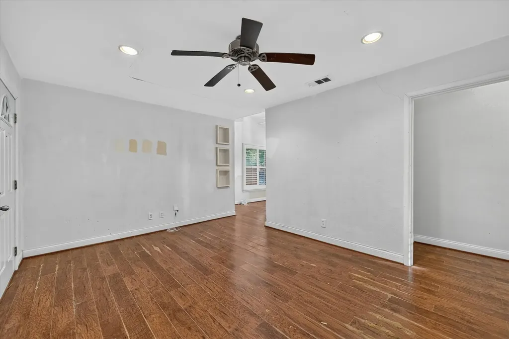 1613 Pat Drive Dallas TX 75228