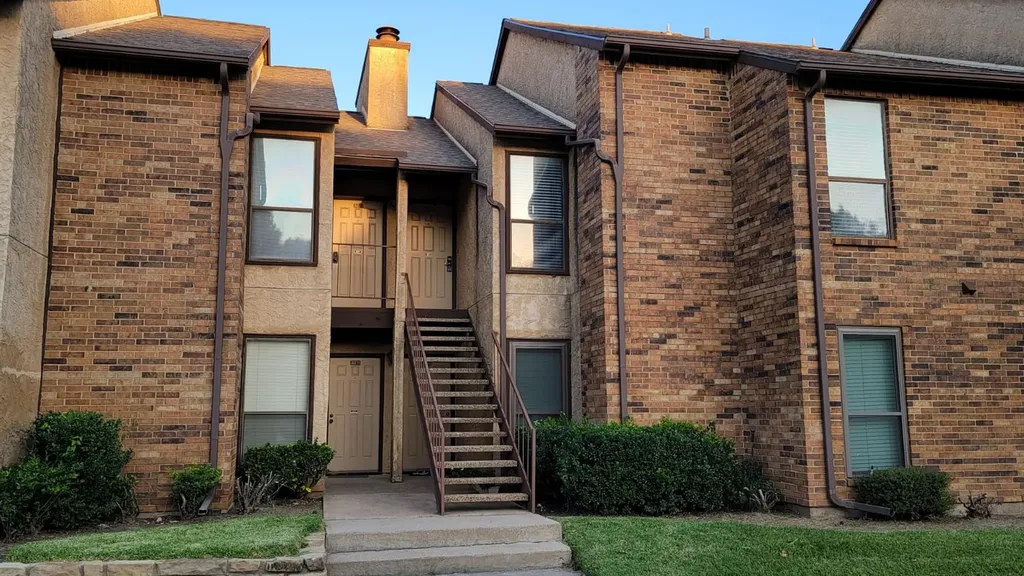 2103 Friendly Drive Arlington TX 76011