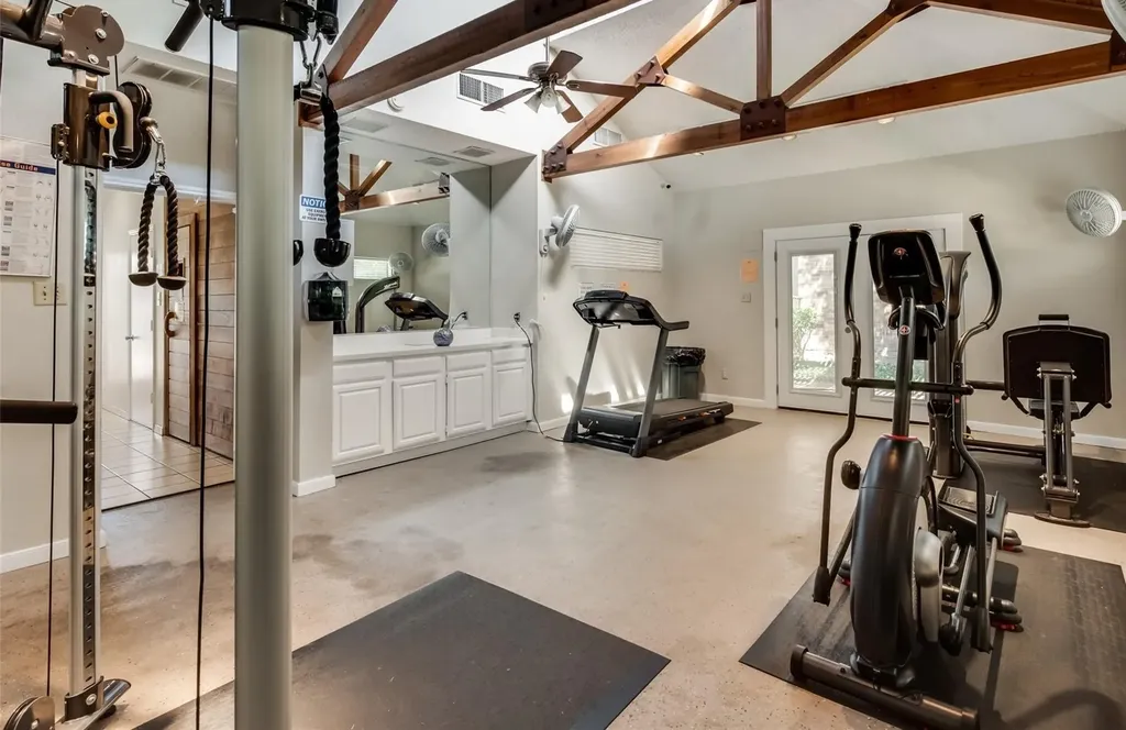 2103 Friendly Drive Arlington TX 76011