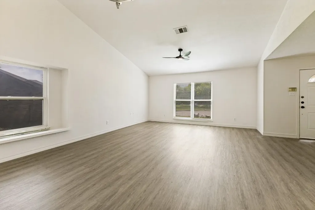 3013 Majestic Court Garland TX 75040