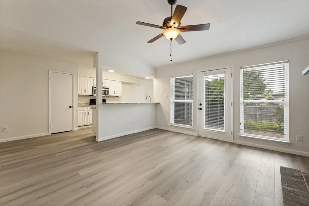 3013 Majestic Court Garland TX 75040