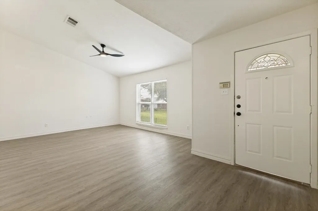 3013 Majestic Court Garland TX 75040