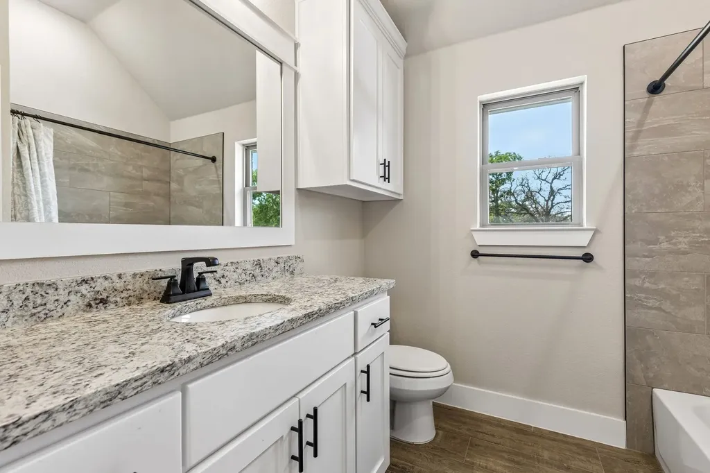 2013 Bedford Court Weatherford TX 76088
