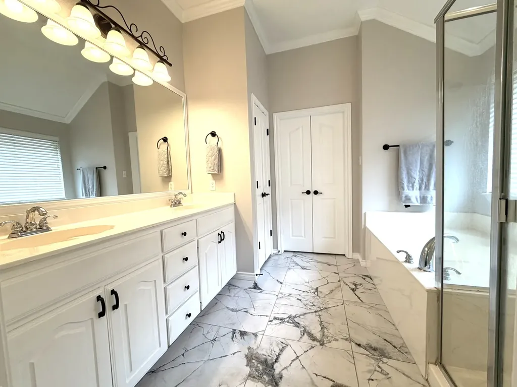 6506 Bluebird Drive Arlington TX 76001