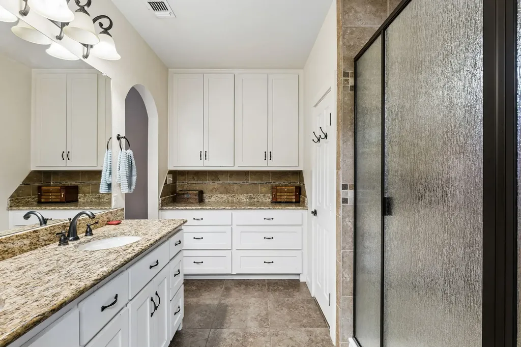 302 Denton Drive Roanoke TX 76262