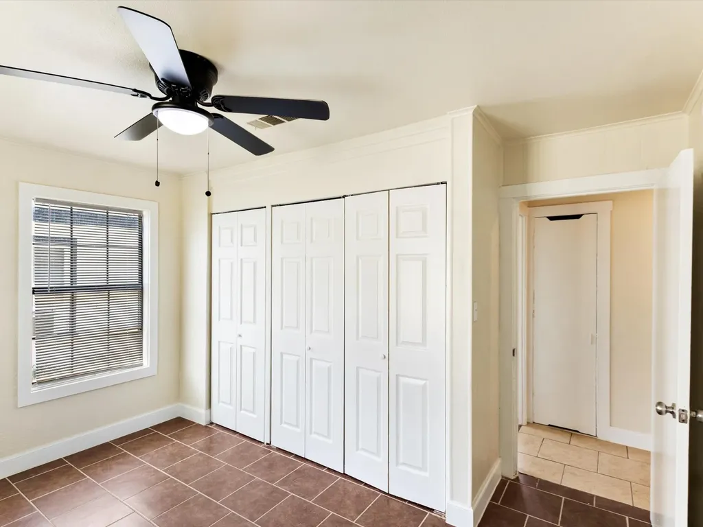 3700 Griggs Avenue Fort Worth TX 76119