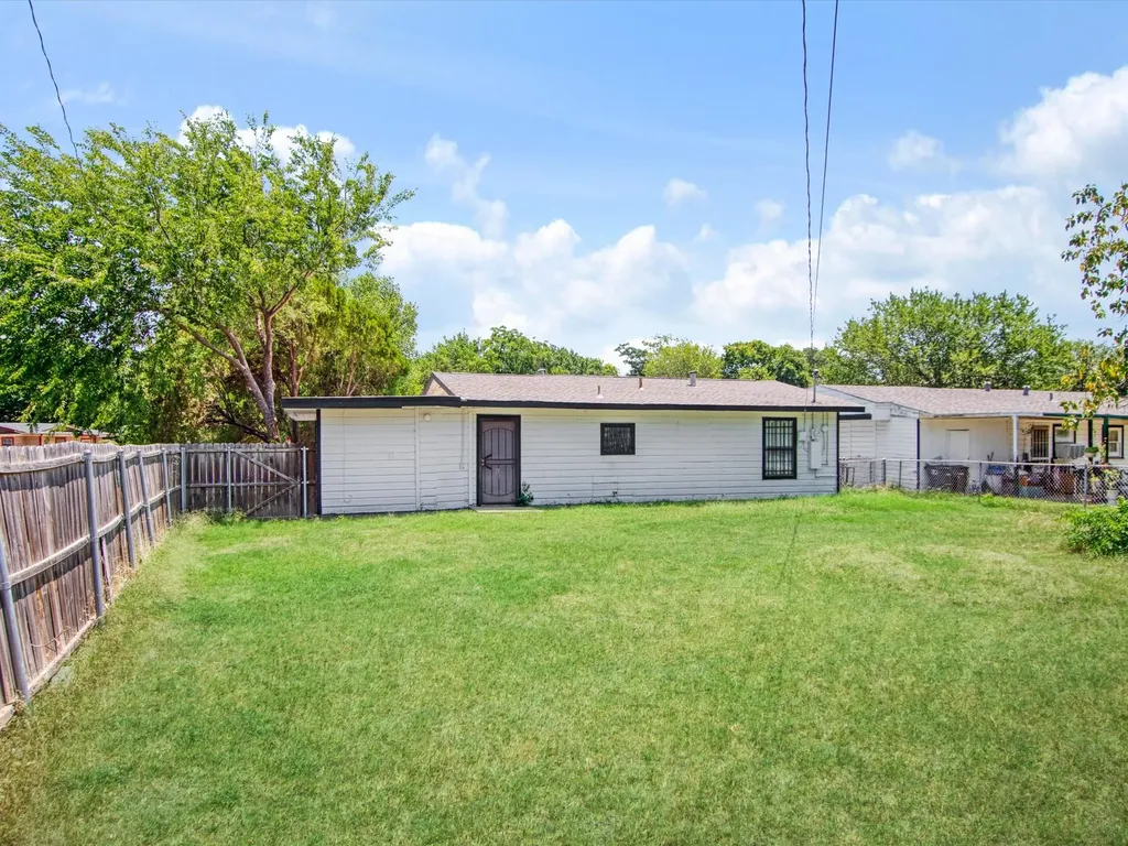 3700 Griggs Avenue Fort Worth TX 76119