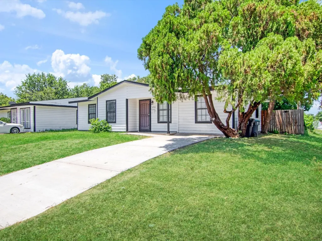 3700 Griggs Avenue Fort Worth TX 76119