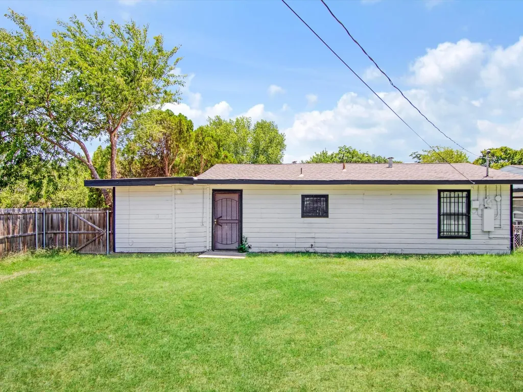 3700 Griggs Avenue Fort Worth TX 76119
