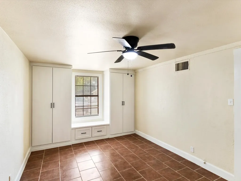 3700 Griggs Avenue Fort Worth TX 76119