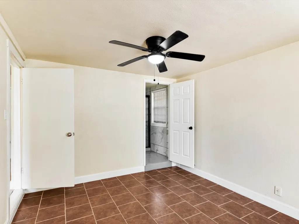 3700 Griggs Avenue Fort Worth TX 76119
