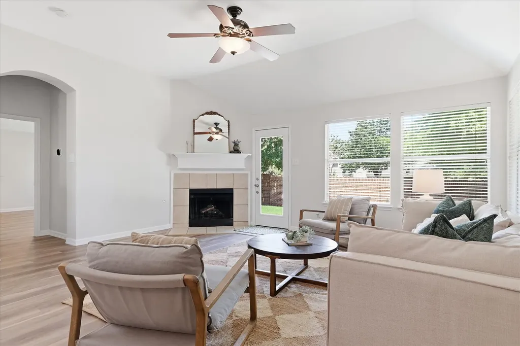 1204 Wentwood Drive Corinth TX 76210