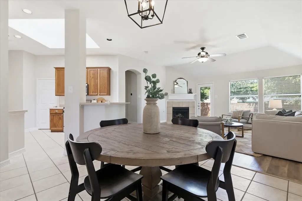 1204 Wentwood Drive Corinth TX 76210