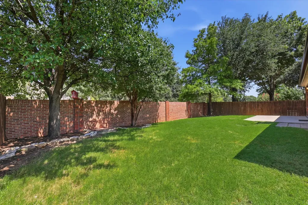 1204 Wentwood Drive Corinth TX 76210