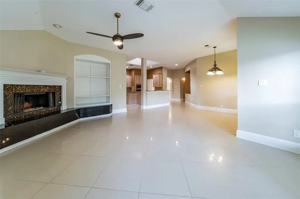 2231 Templeton Drive Arlington TX 76006